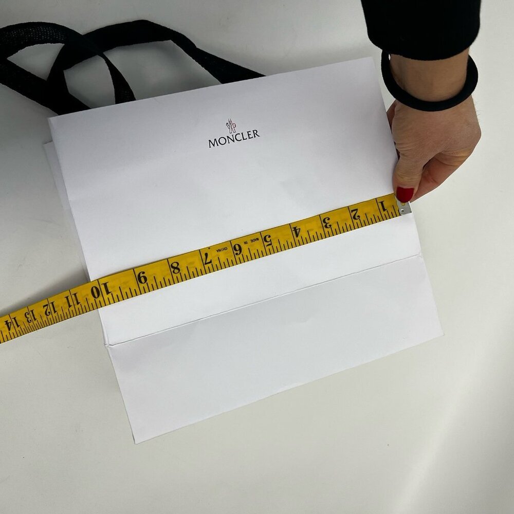 MONCLER WHITE PAPER SHOPPING Gift BAG With Tags - Picture 4 of 11